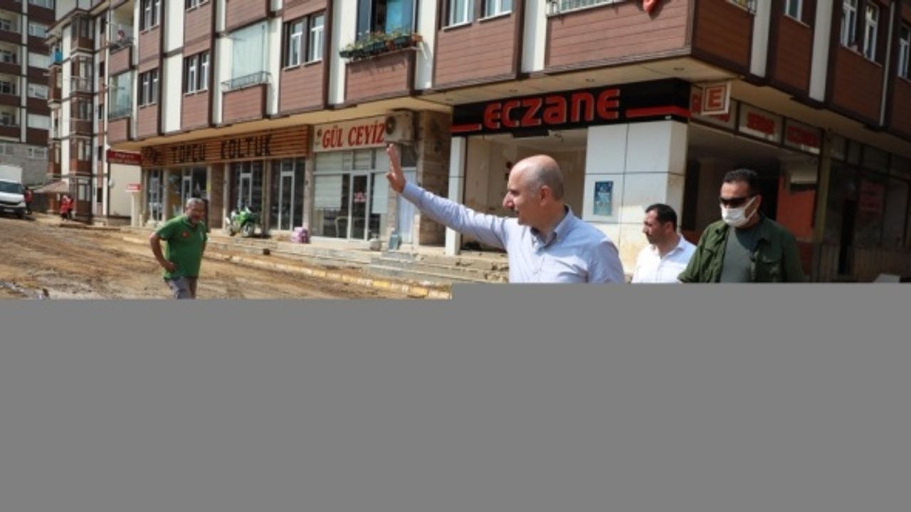 Bakan Adil Karaismailoğlu, Rize'deki sel ve heyelan sonrasında yapılan çalışmaları değerlendirdi: