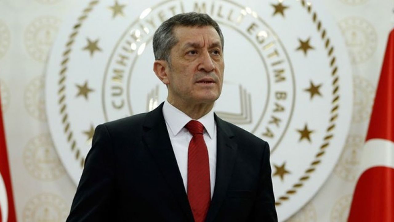 Milli Eğitim Bakanı Selçuk:  Üniversite tercihi yapacak öğrencilere liselerde destek verilecek