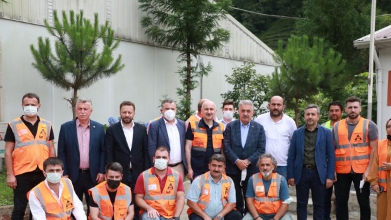 Ulaştırma ve Altyapı Bakanı Karaismailoğlu İyidere ve İkizdere tünellerinde incelemelerde bulundu: