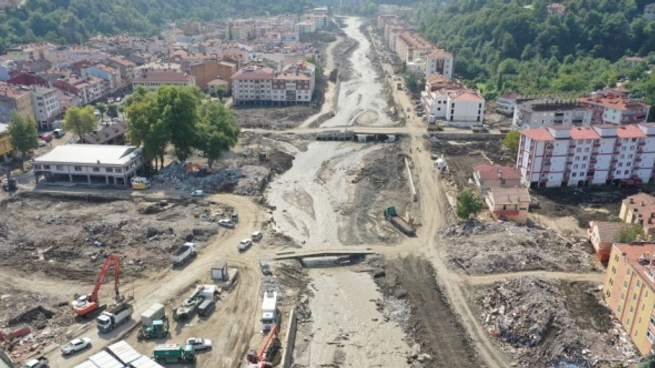 Bozkurt'taki sel felaketinin 15'inci gününde çalışmalar aralıksız sürüyor