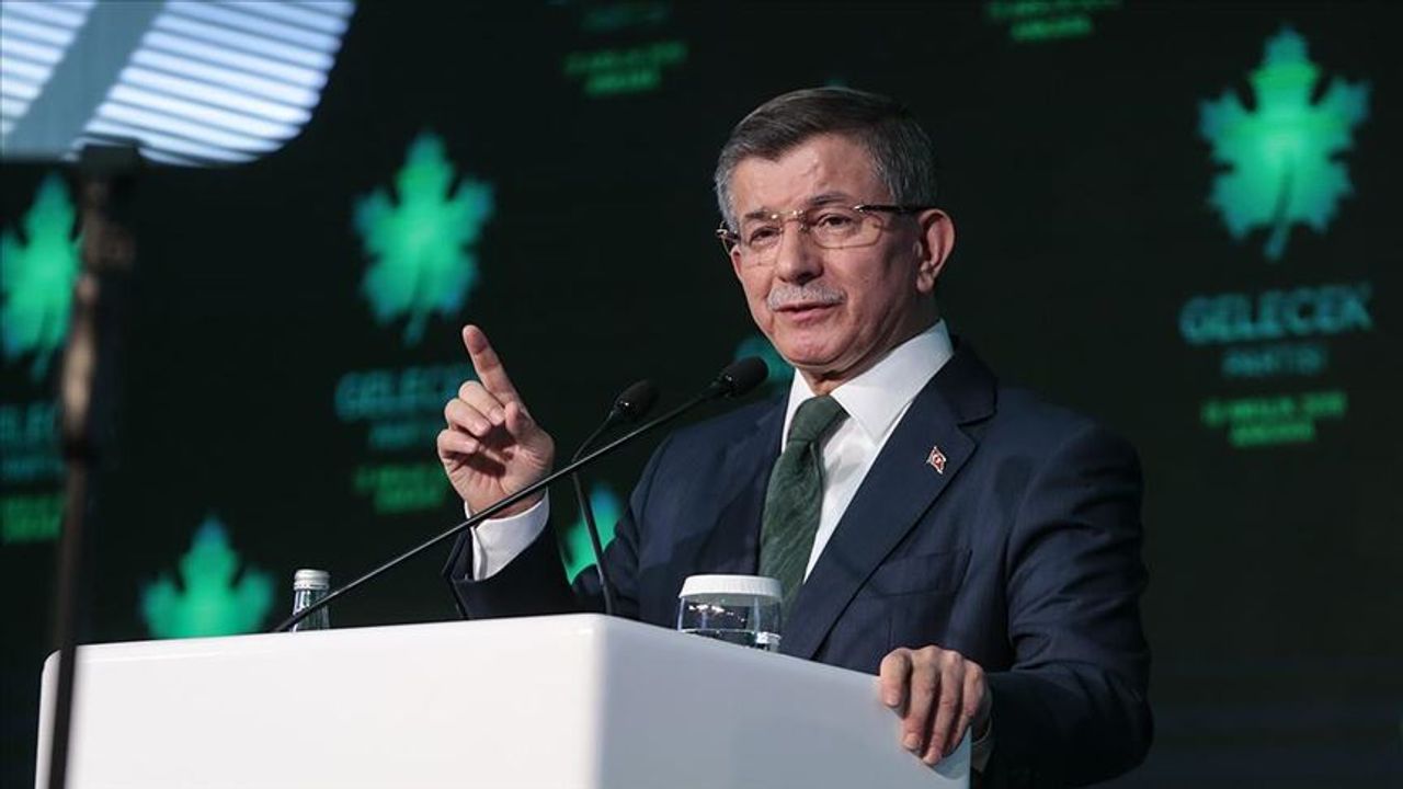 Davutoğlu: Kadınlarımızın korunmaya ihtiyacı yoktur. Ama bu şiddetin karşısındayız, kadınların yanındayız