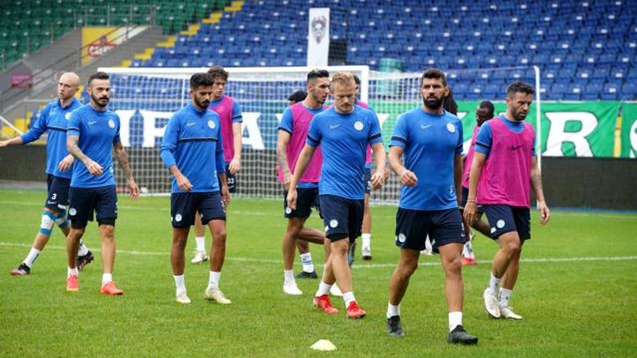 Adana Demirspor yarın Çaykur Rizespor'u konuk edecek