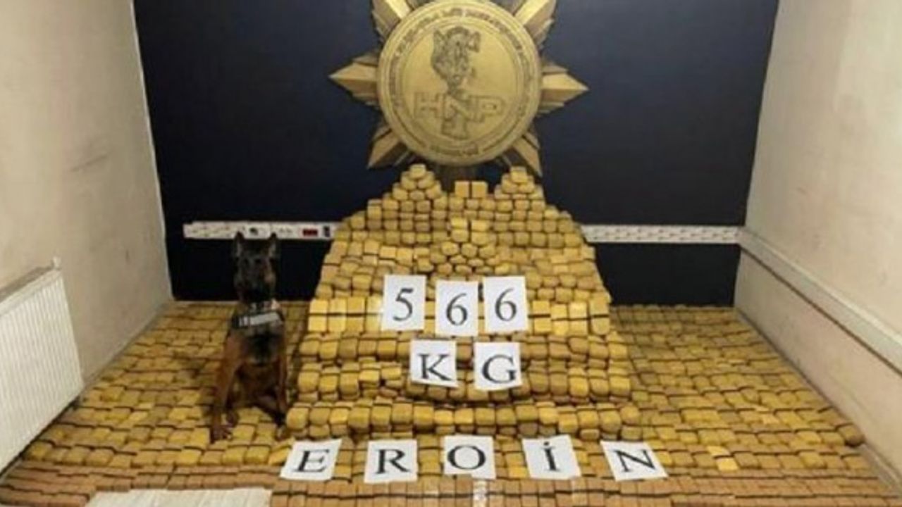 Bakan Soylu duyurdu; Yüksekova'da 566 kilo eroin ele geçirildi
