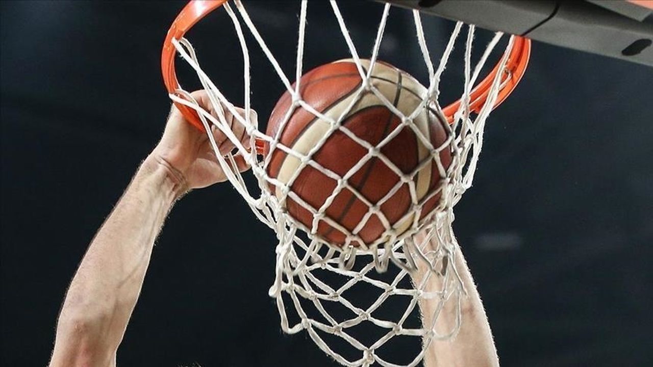 Basketbolda şampiyonluk rekoru Aydan Siyavuş'ta