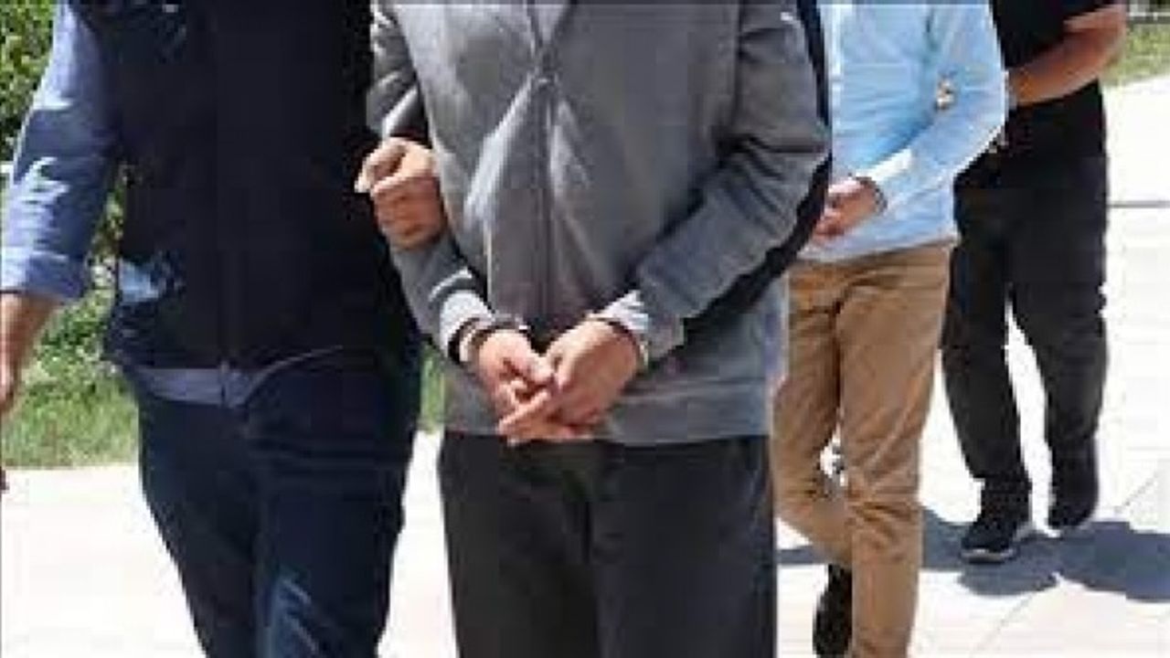 Denizli'de gözaltına alınan 10 FETÖ şüphelisinden biri tutuklandı