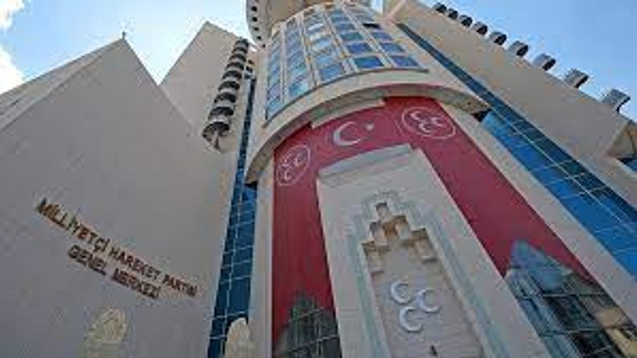 Fehmi Koru: Hayatı pahalı hale getiren ucuzluğu sağlayamaz; MHP ufaktan itirazlara başladı