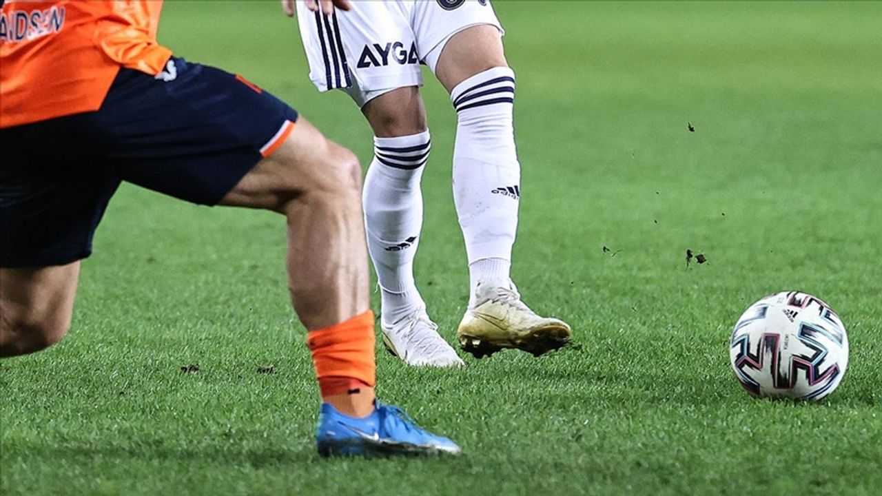 Fenerbahçe, Süper Lig'de yarın Medipol Başakşehir'e konuk olacak