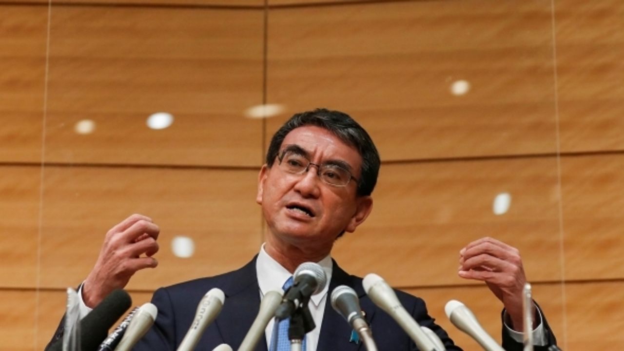 Japonya'da, ankete göre iktidar partisi iç seçimlerinde Reform Bakanı Kono önde
