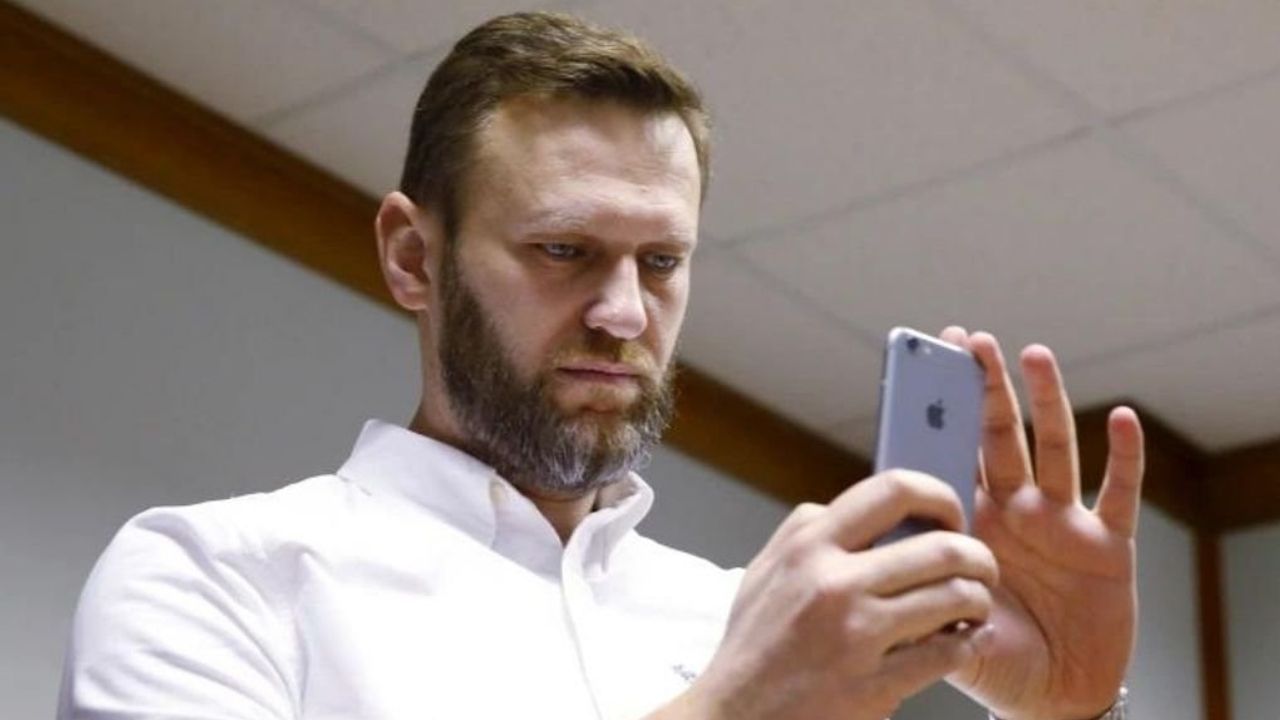 Navalni'nin ekibi: Google ve Apple, akıllı oylama için kullanılacak uygulamayı kaldırdı