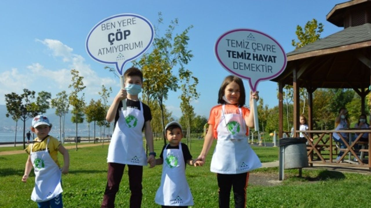 Sakarya Elektrik Dağıtım AŞ gönüllüleri Kocaeli'de çevre temizliği yaptı