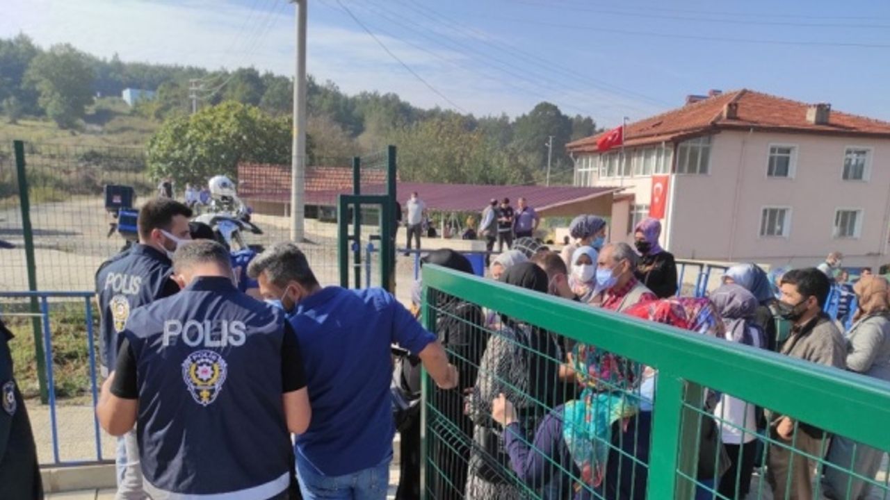 Sakarya'da havai fişek fabrikasındaki patlamaya ilişkin 7 sanığın yargılanması sürüyor