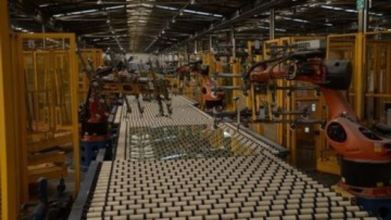 Şişecam'dan 4 milyar liralık iki yeni float hattı yatırımı
