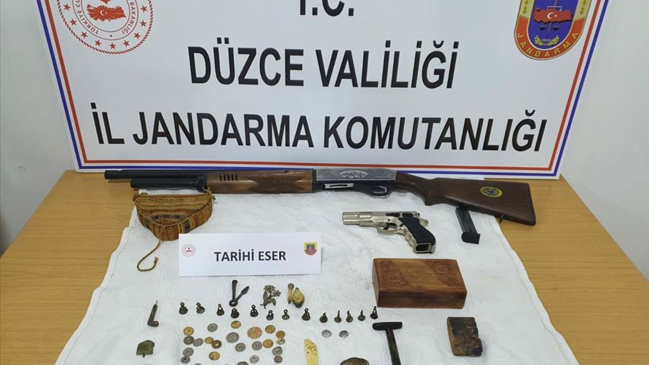 Düzce'de 42 parça tarihi eser ele geçirildi