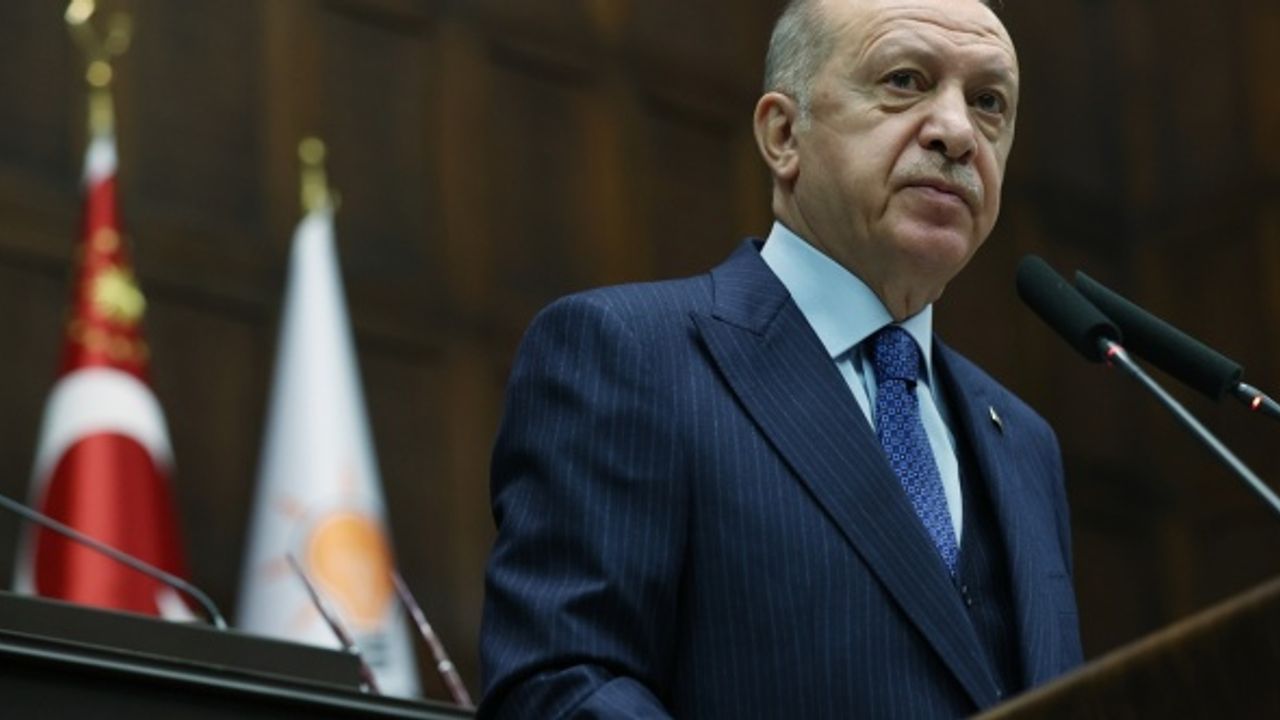 Erdoğan: Biz yeni anayasa diyoruz, birileri de çıkıyor "Gerekirse ilk 4 maddeyi de değiştiririz" diyerek PKK güdümündeki siyasi yapıya göz kırpmaya çalışıyor