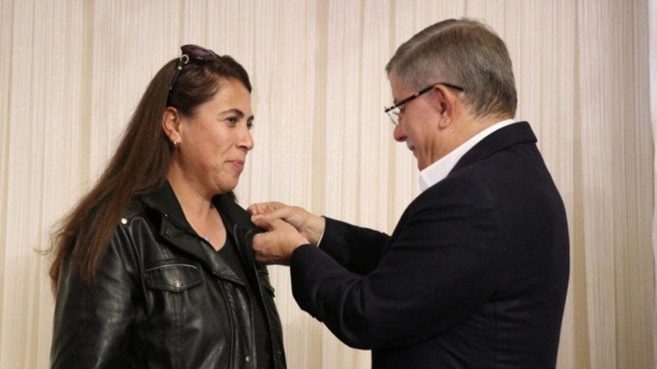 Gelecek Partisi Genel Başkanı Davutoğlu, Ağrı'da STK temsilcileri ve kanaat önderleriyle buluştu