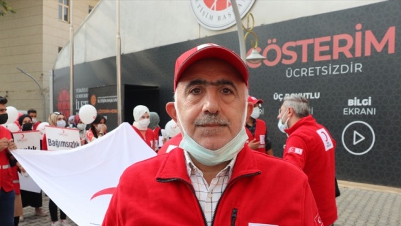 Türk Kızılay Siirt şubesinden "iyilik" sloganıyla farkındalık yürüyüşü