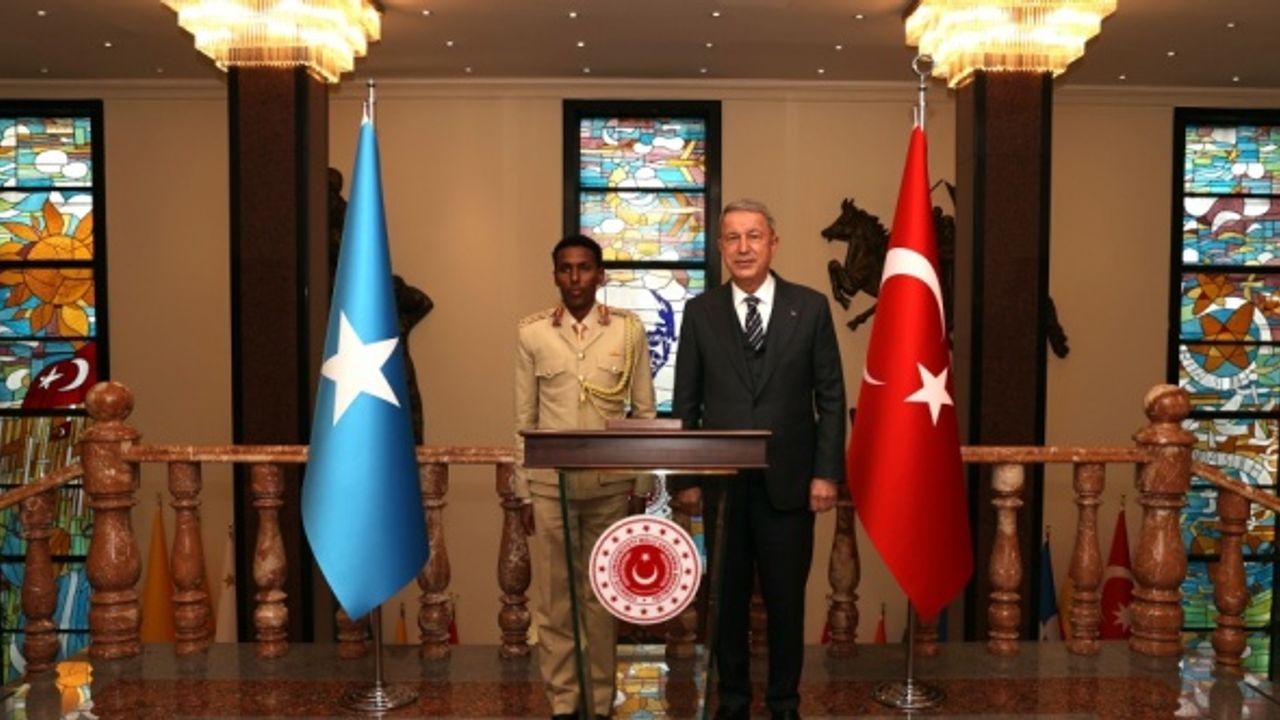 Akar, Somali Genelkurmay Başkanı Rage'yi kabul etti