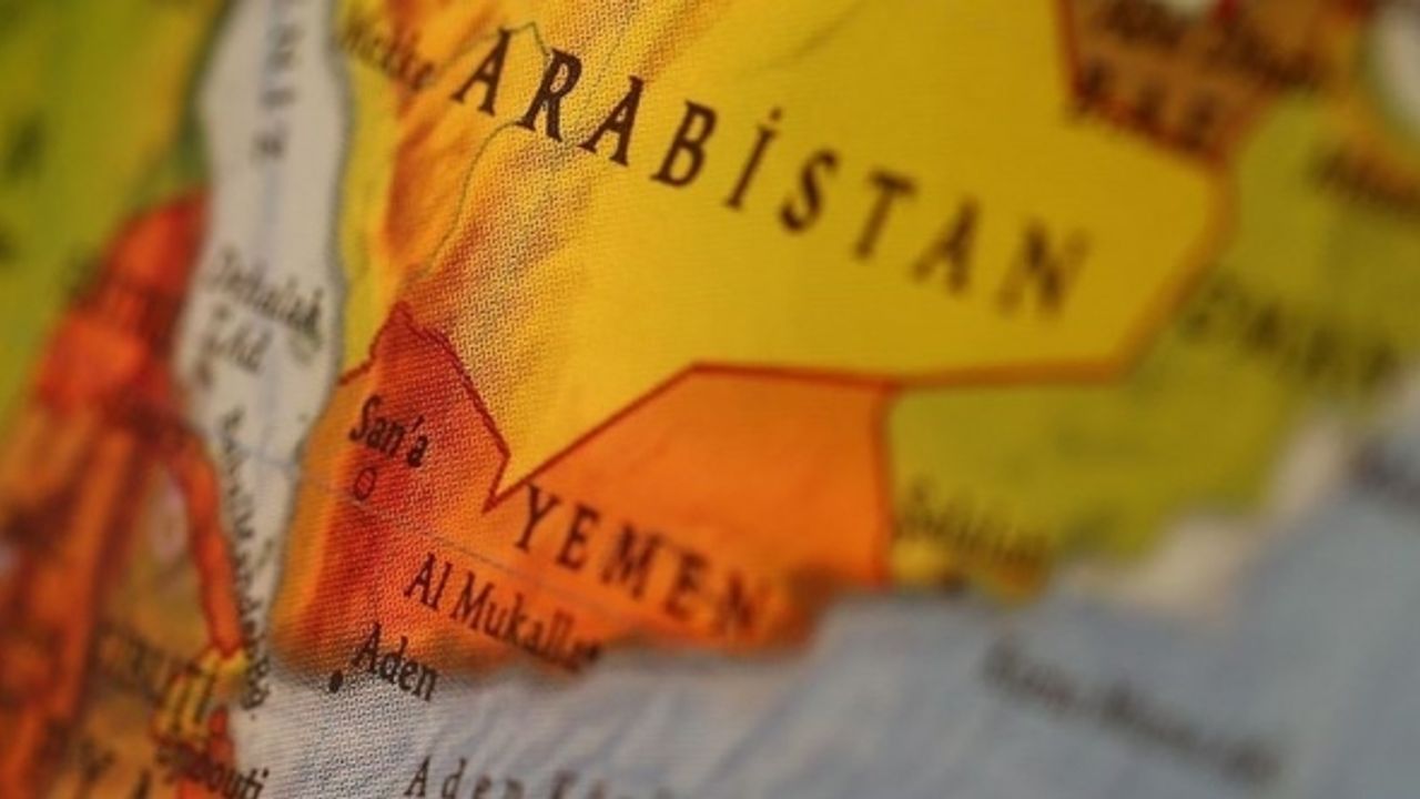 Arap koalisyonu: Husilerin Suudi Arabistan'a gönderdiği balistik füze imha edildi
