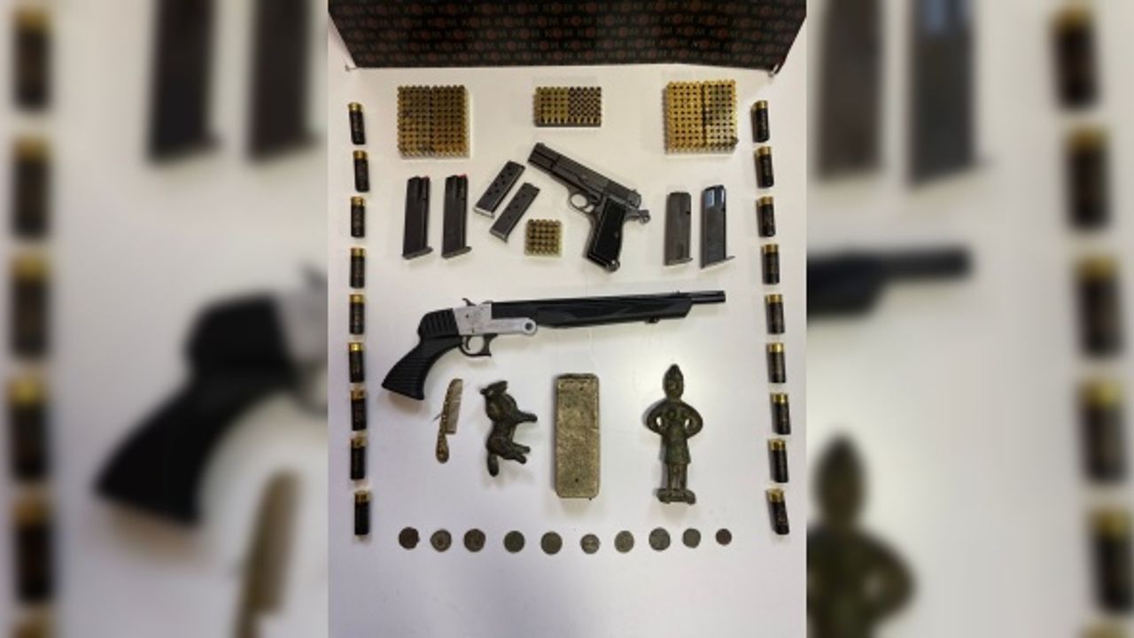 Çorlu'da tarihi eser kaçakçılığı operasyonunda 3 kişi gözaltına alındı