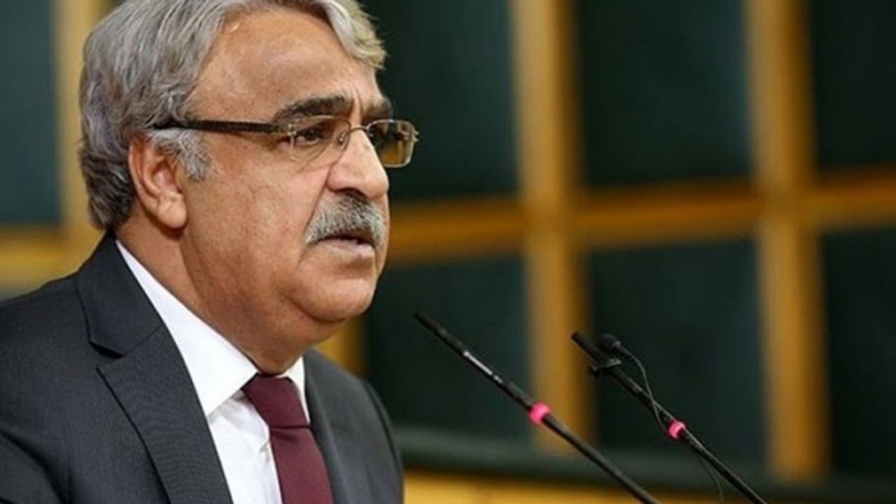 Sancar'dan kapatma davası açıklaması,: Anayasa Mahkemesinin esasa girmeden, bundan sonraki aşamaları işletmeden davayı hemen şimdi, bugünden reddetmesini istiyoruz