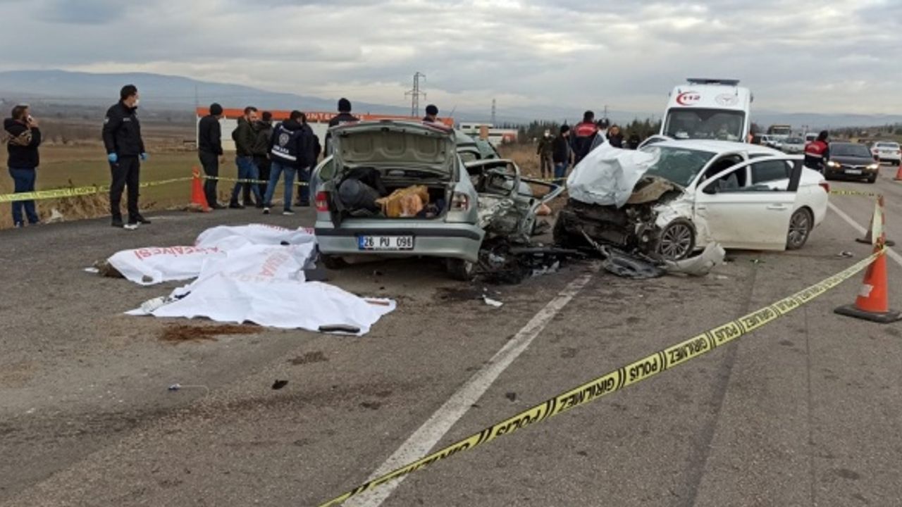 Kahramankazan'da trafik kazasında 6 kişi öldü, 3 kişi yaralandı