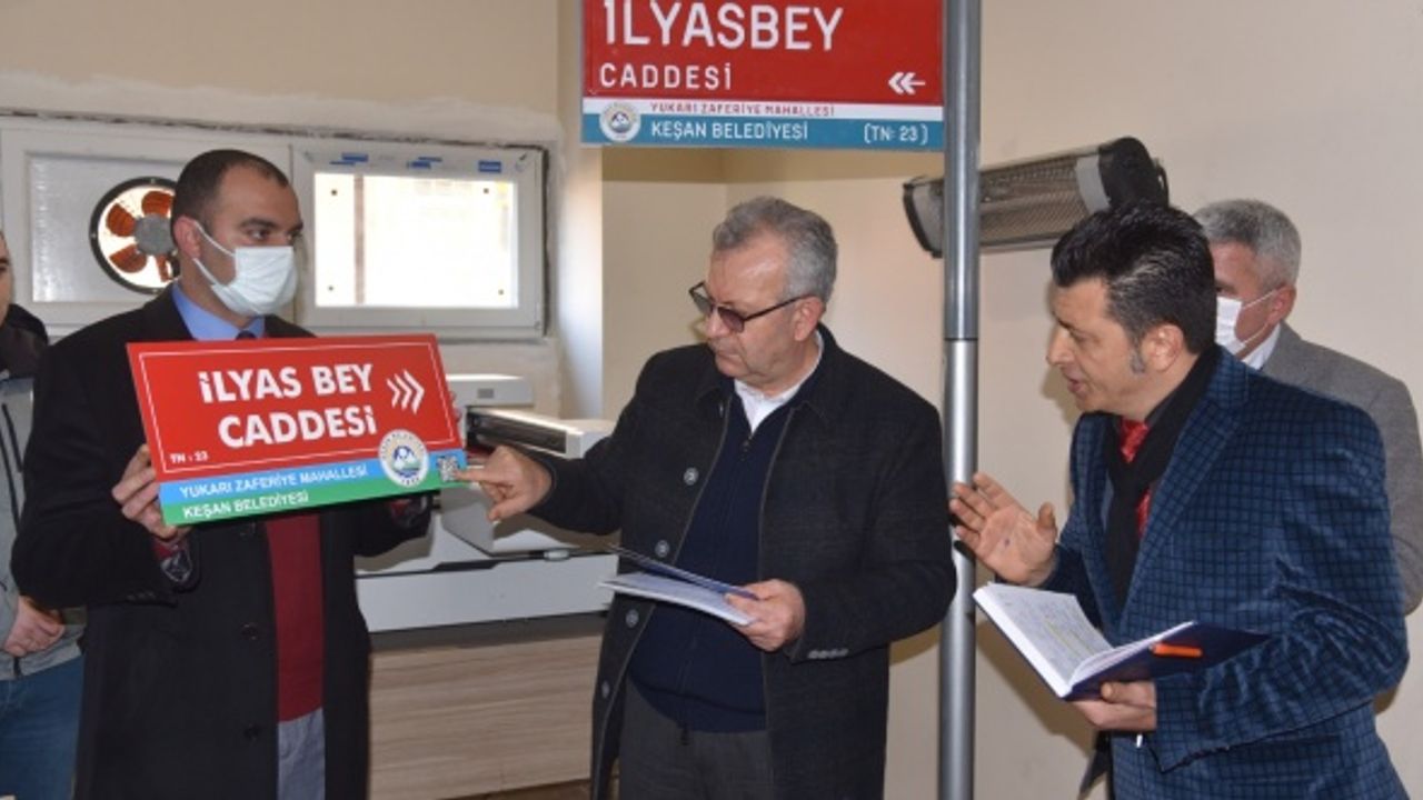 Keşan'da cadde ve sokak tabelalarında "karekod" uygulaması başlatıldı
