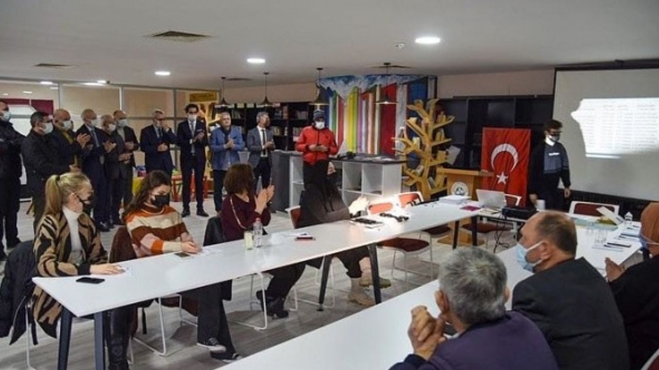 Keşan'da "Yazarlık Mektebi" eğitimi başlatıldı
