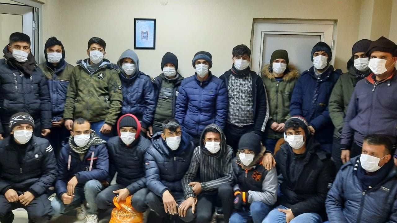 Kocaeli'de 21 düzensiz göçmen yakalandı