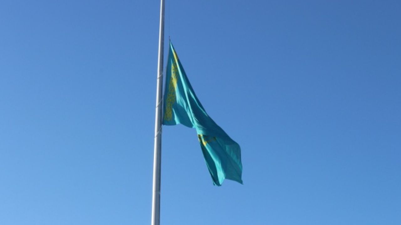Türk Devletleri Teşkilatı, Kazakistan'daki protestoları "terör olayları" diye nitelendirdi; sekreteryada bayraklar yarıya indirildi