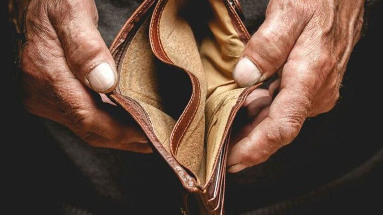 Türk-İş: Açlık sınırı ocakta 4 bin 249 lira oldu
