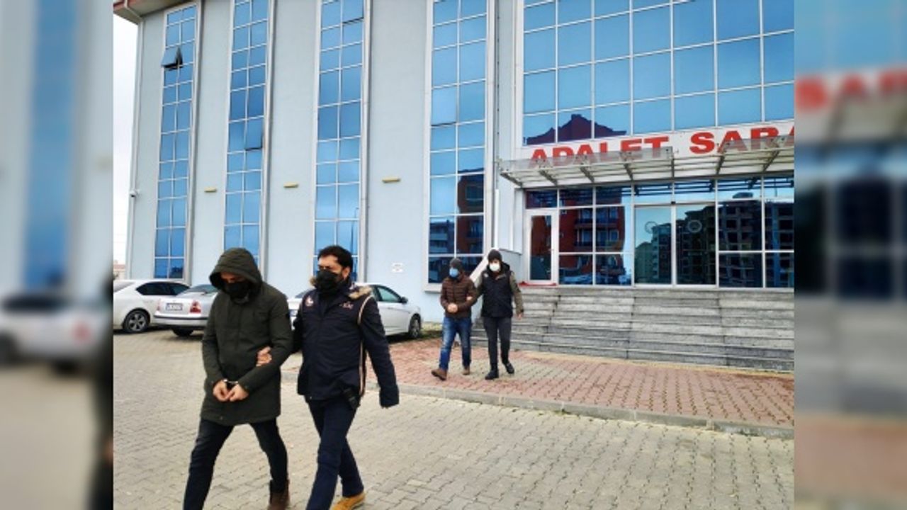 Yunanistan'a kaçmaya çalışırken yakalanan 2 FETÖ şüphelisi eski polis tutuklandı