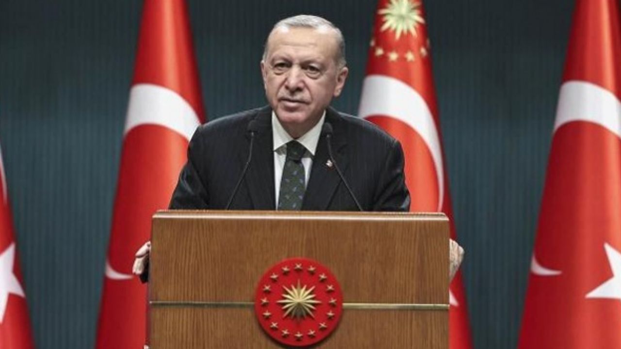 Cumhurbaşkanı Erdoğan, Kovid-19 testinin pozitif çıktığını duyurdu