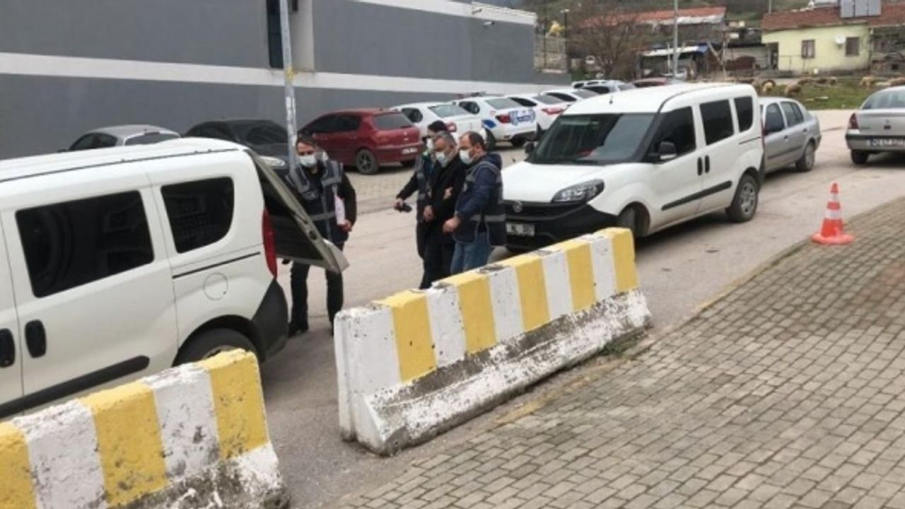 Süpermarkette evli çifte dehşet yaşatan zanlı tutuklandı