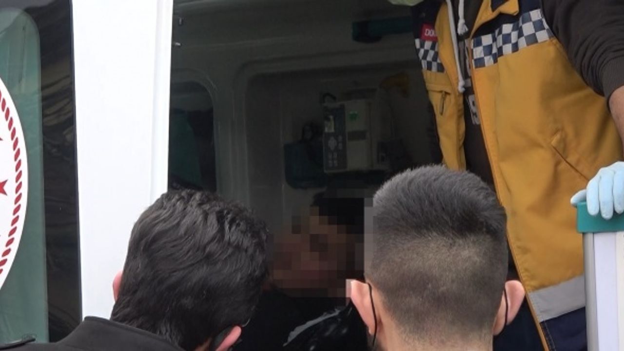 Mesleki eğitim merkezi öğrencisi bıçakla yaralandı