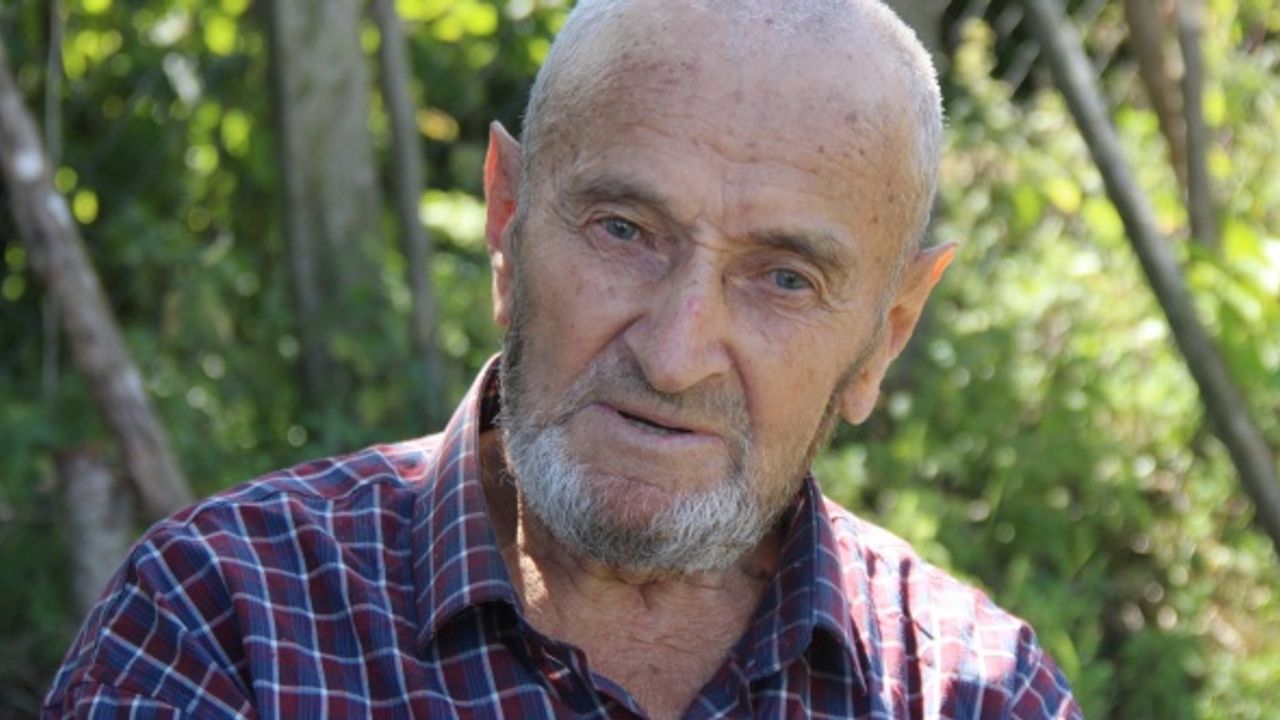 90 yaşında, yalnızlığını çalışarak unutuyor