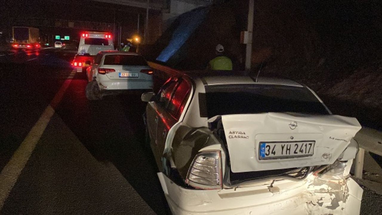 Aracını TEM’e bırakıp polisten kaçtı, zincirleme kazaya sebep oldu