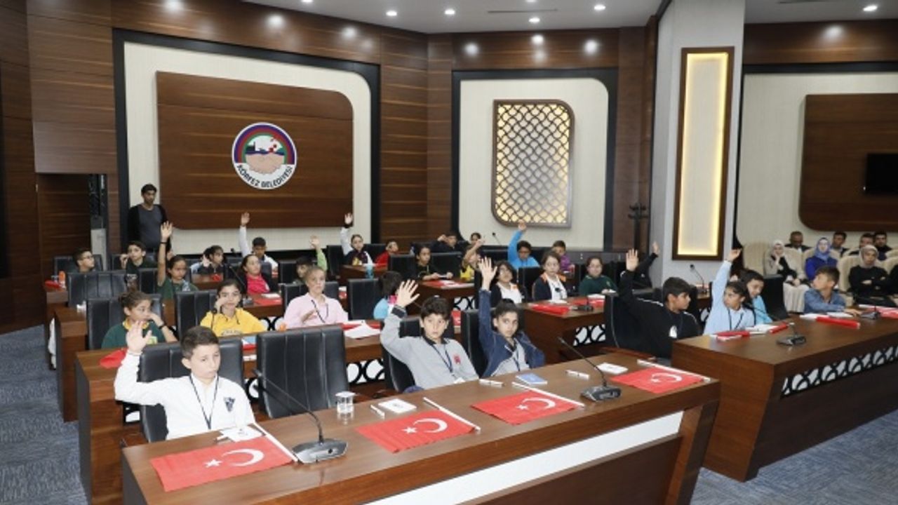 Körfez Çocuk Meclisi’nde başkanlık seçimi heyecanı