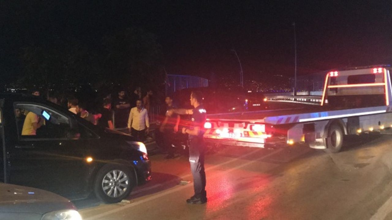 Turist taşıyan minibüs kazaya karıştı: 11 yaralı