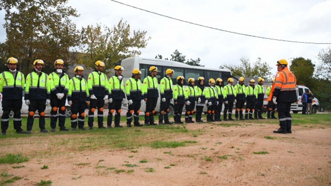 Çayırova Belediyesi'nin arama kurtarma ekibi kuruldu