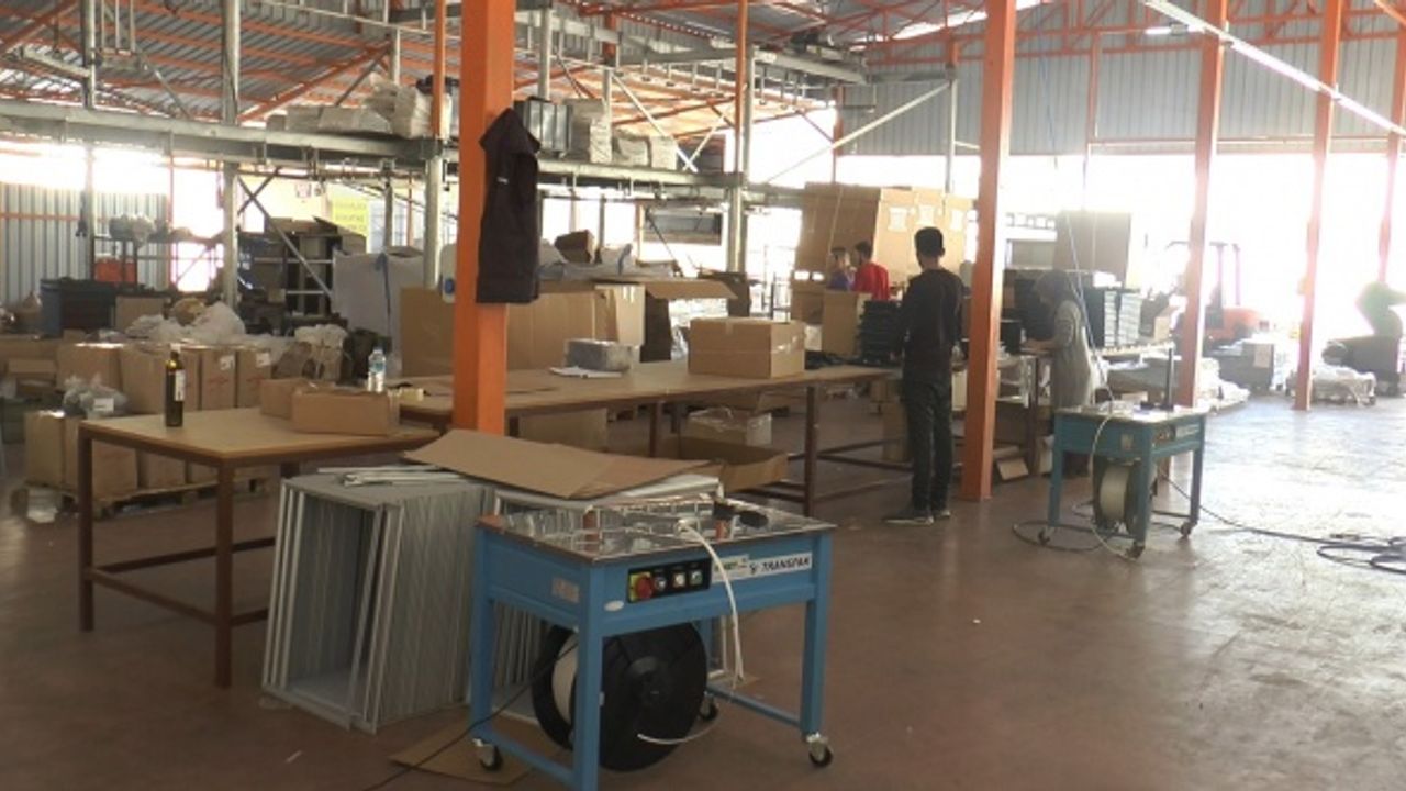Kesimhaneyi fabrikaya çevirdiler, ödünç makinelerle üretim yapıyorlar