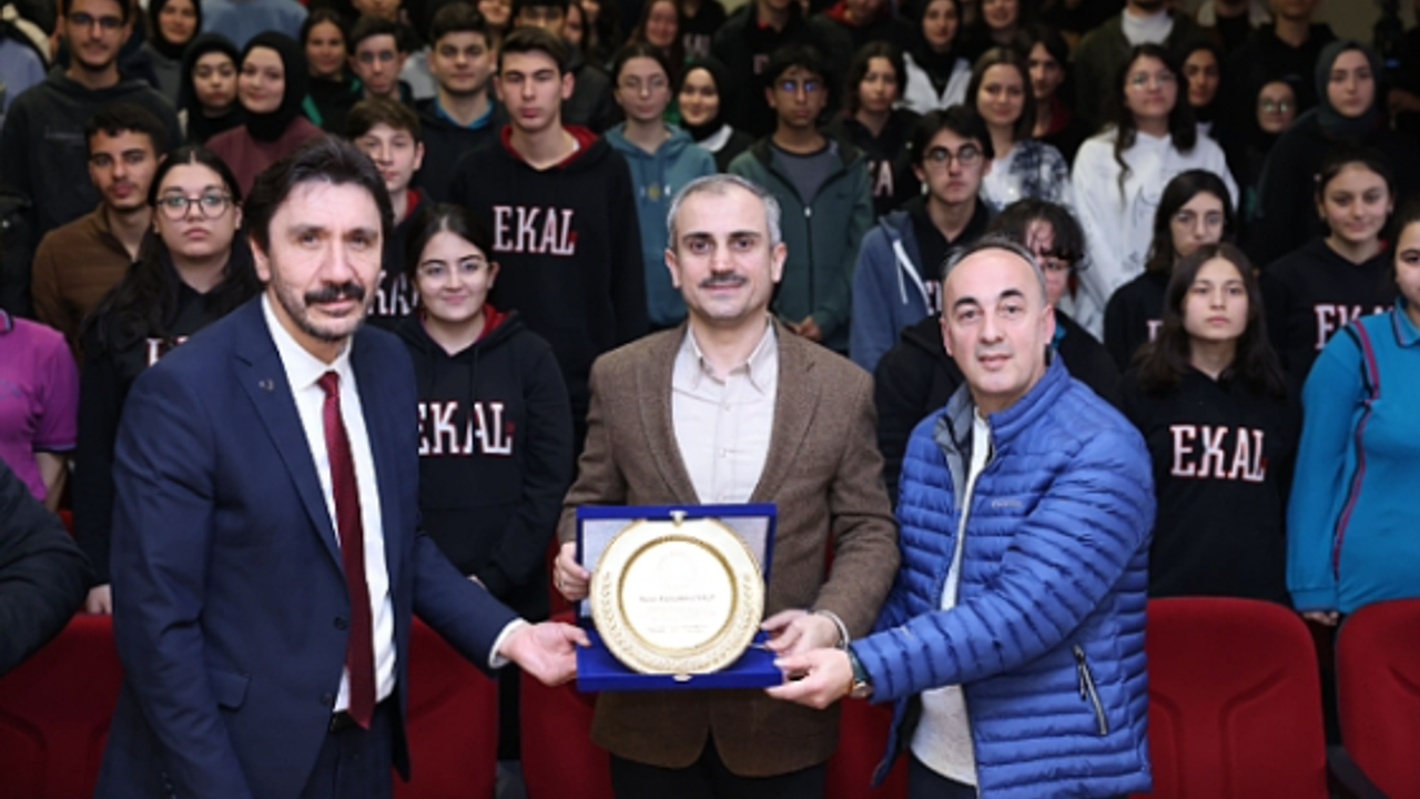 Başkan Çiftçi'den öğrencilere altın öğütler