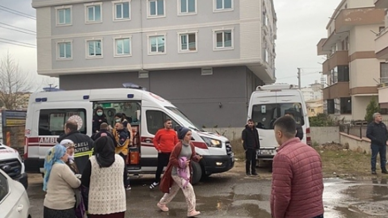 DARICA DA YANGIN PANİĞİ 11 KİŞİ YARALANDI