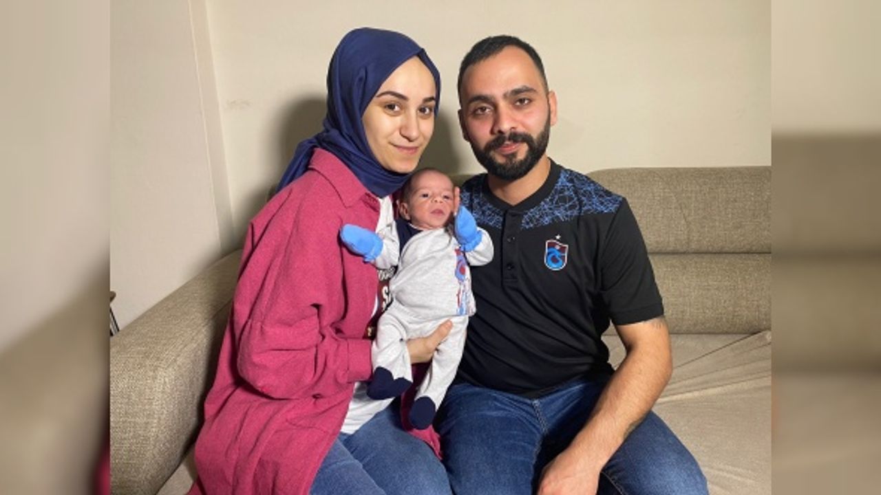 Fanatik Trabzonsporlu çift, oğullarının adını "Uğurcan" koydu