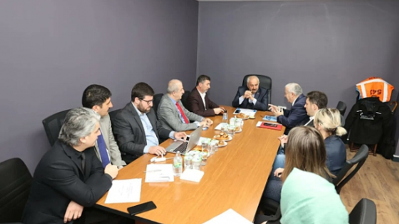 Gebze'de Kahramanmaraş depremi için kriz masası oluşturuldu