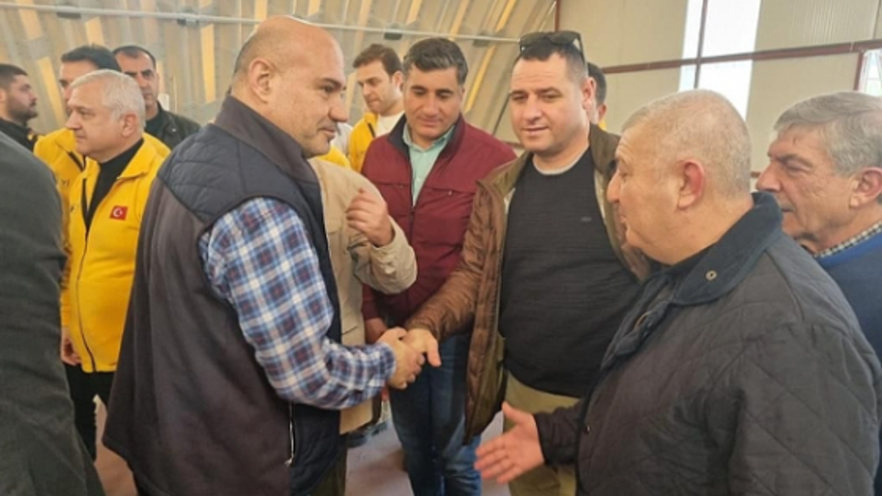 İYİ Parti Kocaeli, İskenderun  ve Defne'de yaraları sarıyor