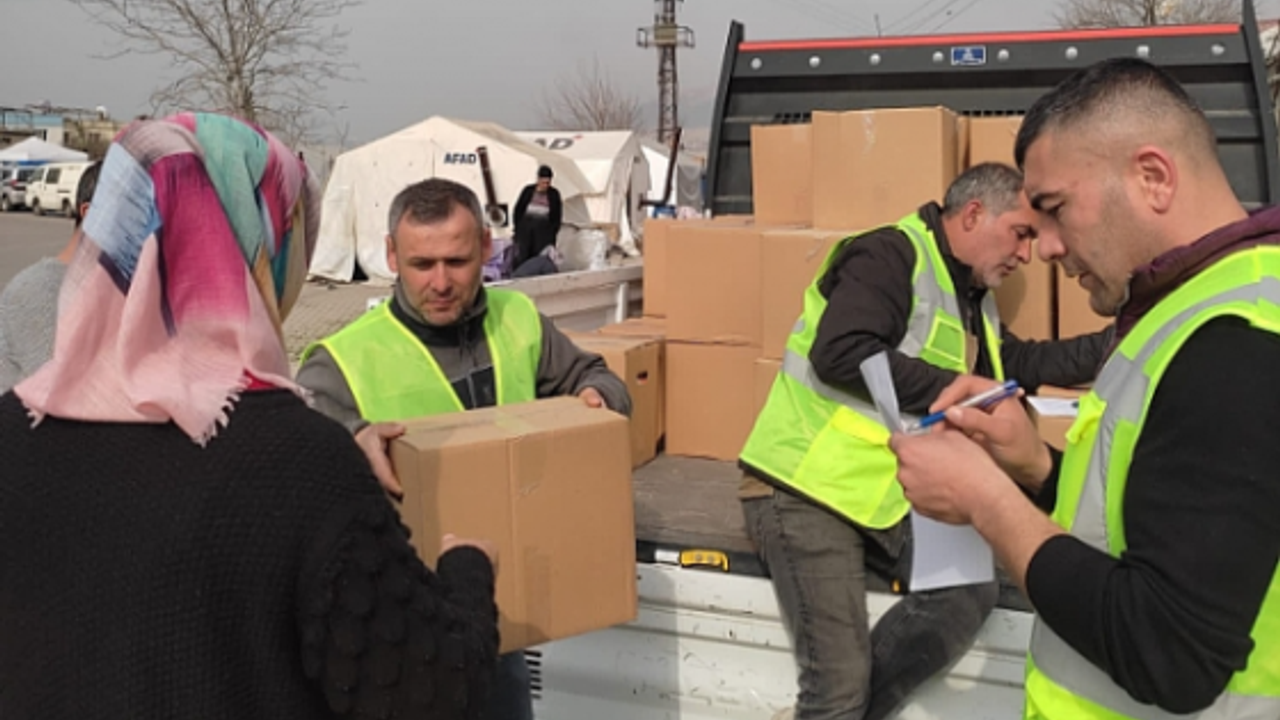 Dilovası Belediyesi yaraları sarmaya devam ediyor