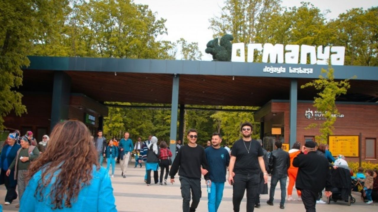 23 Nisan'da Ormanya’da çifte bayram olacak
