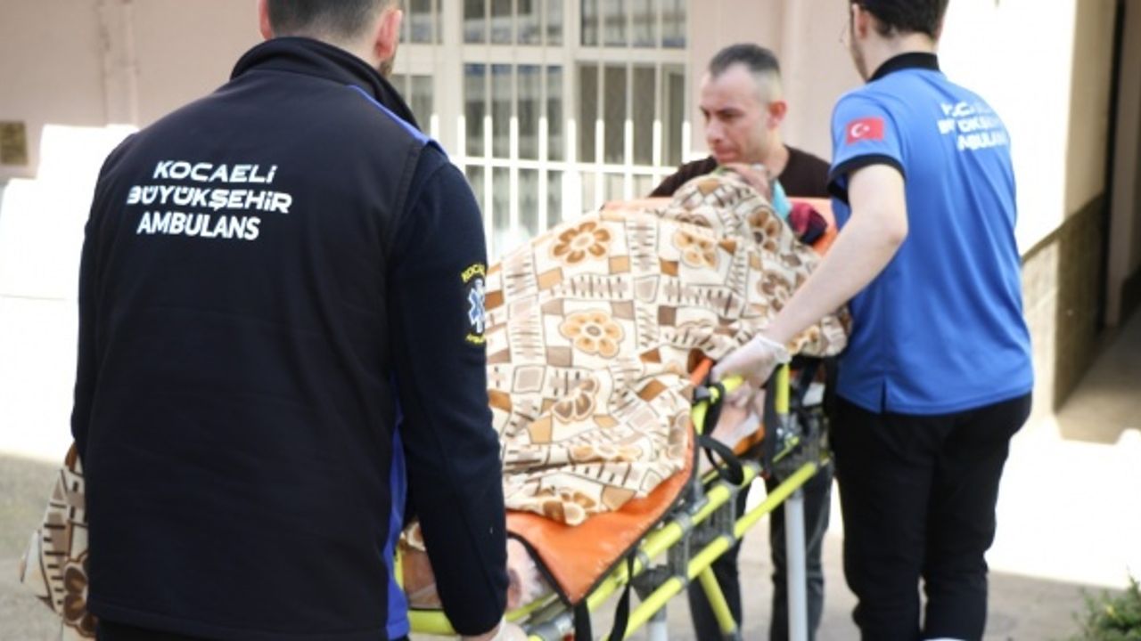 Hasta nakil ambulansları ve engelsiz taksi, bayramda da görev başında