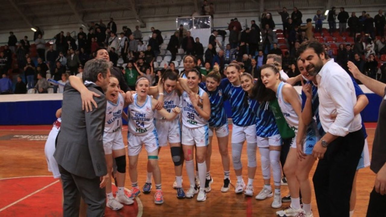 İzmit Belediyespor - Boğaziçi Basketbol maçının ardından