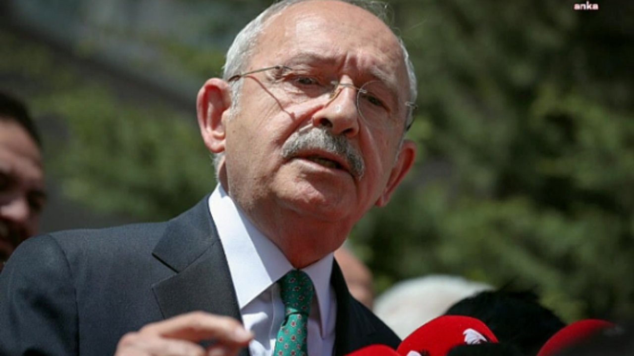 Kılıçdaroğlu'ndan Erdoğan'a 'Seccade' Yanıtı: Çıkar Ağzındaki Baklayı!